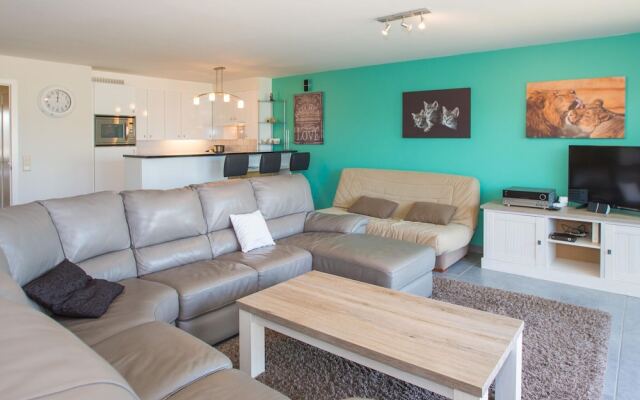 Stylish Stay w/ Sea Views