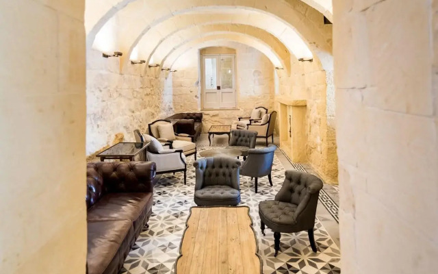 Cesca's Boutique Hotel