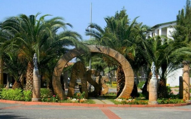 Ganita Holiday Village