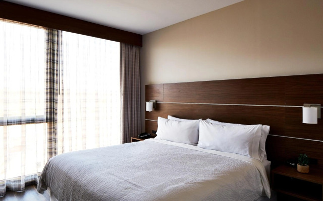 Holiday Inn Express NYC Brooklyn - Sunset Park by IHG