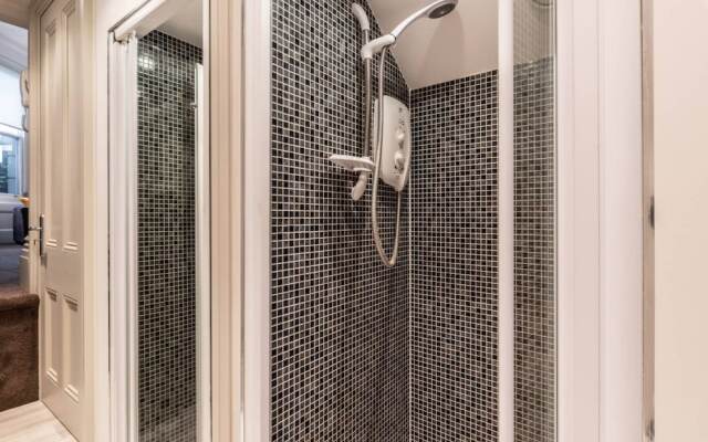 Luxury Private Studio Spacious Stylish Mezzanine