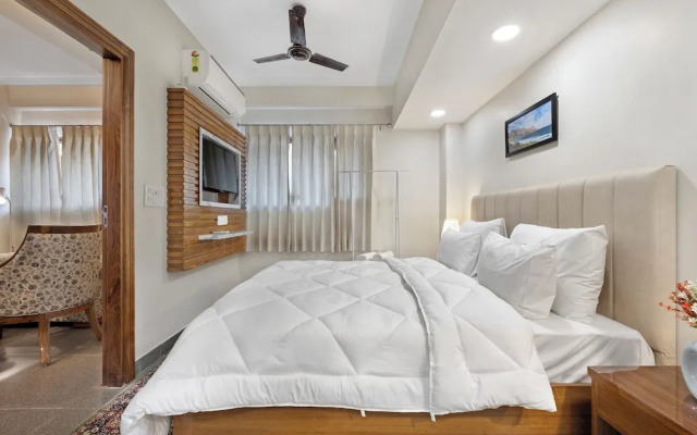 The Onyx by Parfait Street