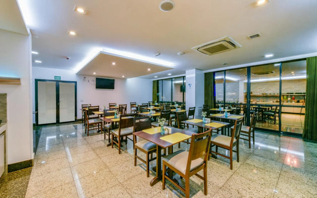 Plaza Inn Breeze Aeroporto