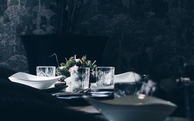 Arha Casona de Carmona (Antiguo Parador de Carmona-Cantabria)