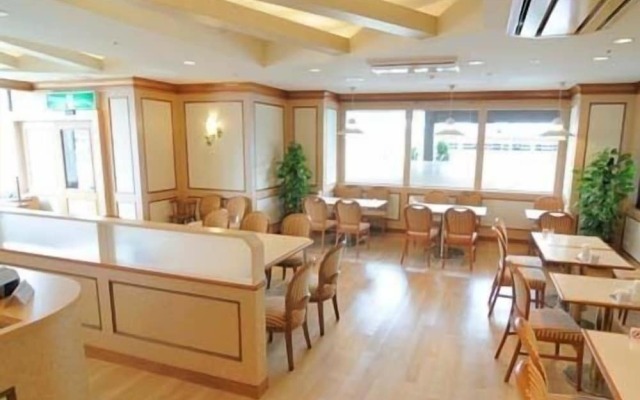 Grand Hotel God 奈中-Hiratsuka annex parking (self-propelled)