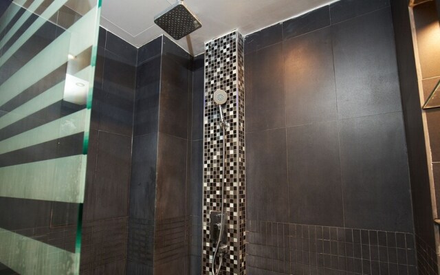Condo In The Heart Of Patong Wlk St ABS1