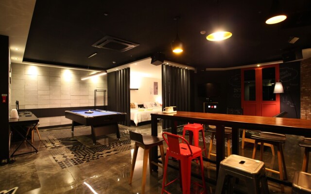 Ansan XYM Hotel