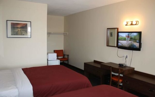 Empress Inn and Suites by The Falls