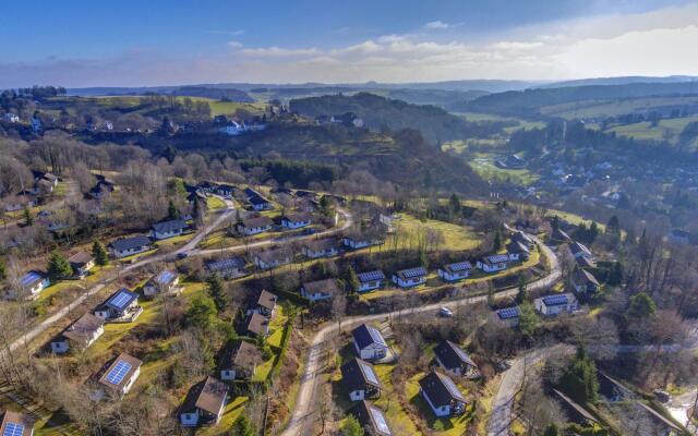 Bungalow in Eifelpark Near Kronenburger Lake