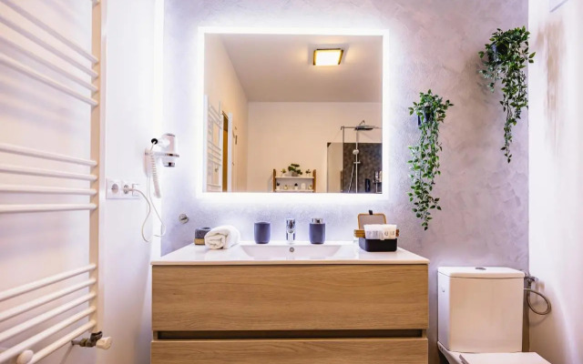 Alice apartment