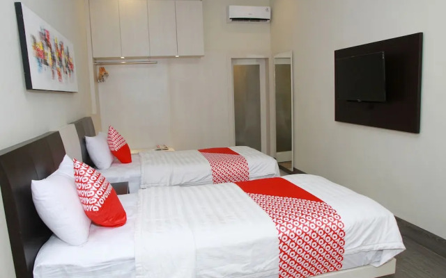 OYO 1656 Parama Su Hotel