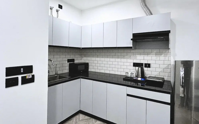 BedChambers Serviced Apartment, Golf Course, Gurgaon