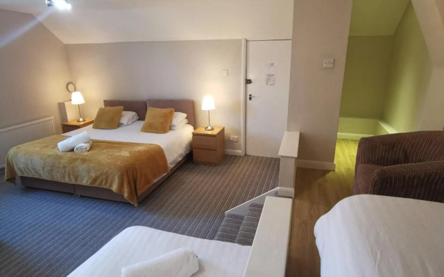 Newton House Hotel