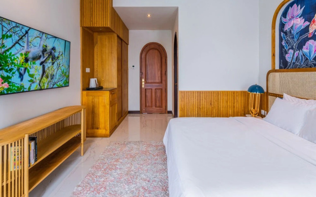 Misaki Saigon Airport