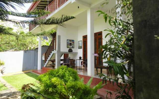Sapara River Guest 600m Beach
