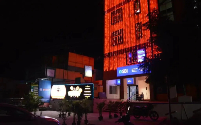 Rd Hotel by OYO Rooms