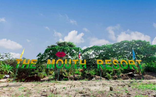 The Mouth Resort