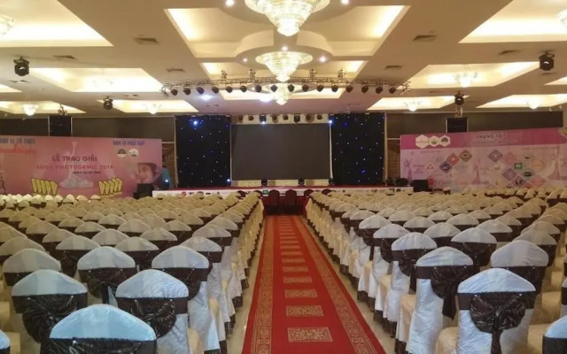 HANZ Pleiku Hotel