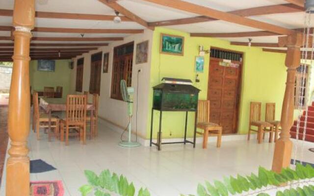 Elephants Fence Guest & Safari Services