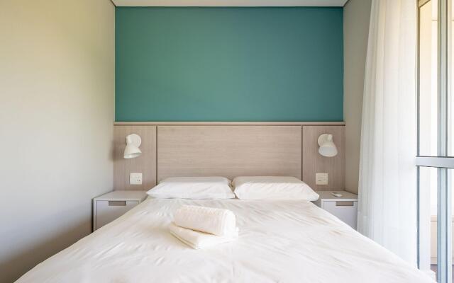 Apto Luxuoso c/churraq e vista lateral mar ABC0401