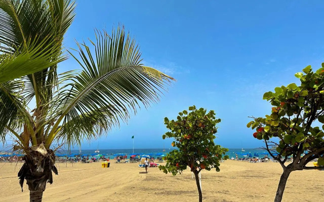 Playa Lux Los Cristianos