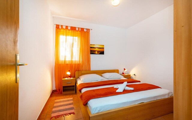 Stunning Apartment in Drage With 2 Bedrooms and Wifi