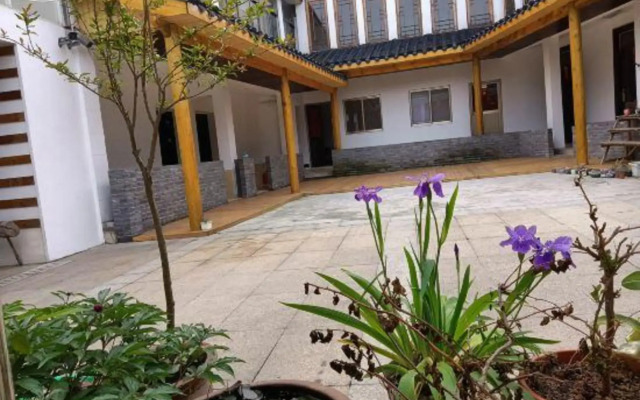 Tianjing Xiaoyuan Hostel
