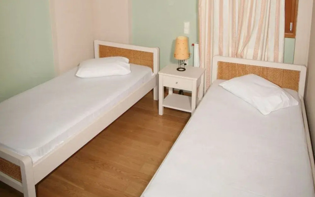 Alekos Beach Houses-Angelo