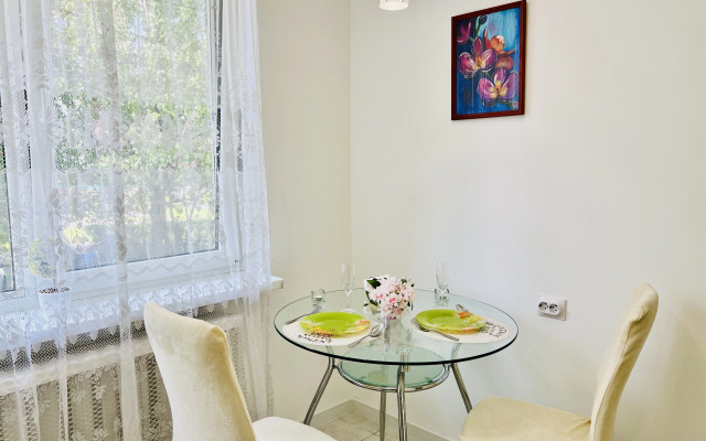 Апартаменты Like Home на Октябрьской 45