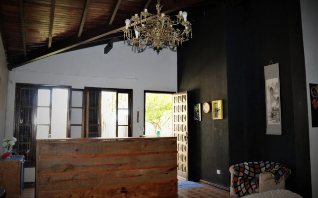 Manga Rosa Hostel