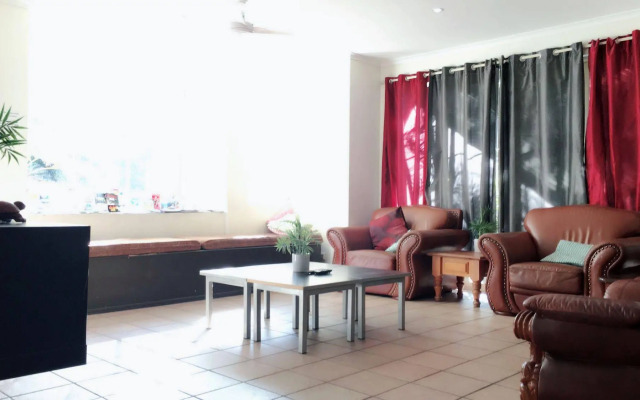 Gold Coast Backpackers - Hostel