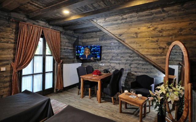 Ethno Houses Plitvica Selo