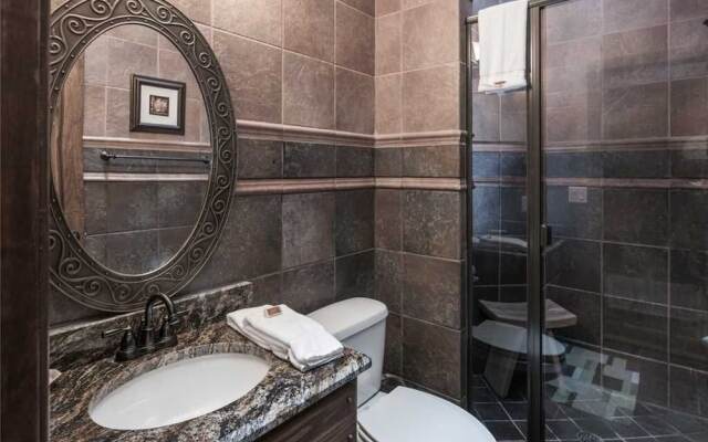 Casa Elegante - Four Bedroom Cabin