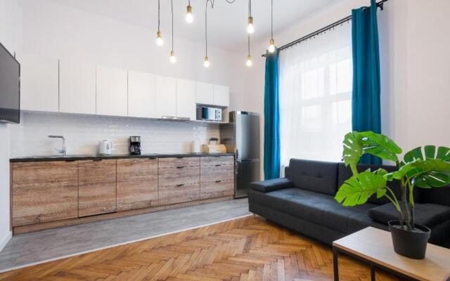 Fancy Apartments with Lift and A/C