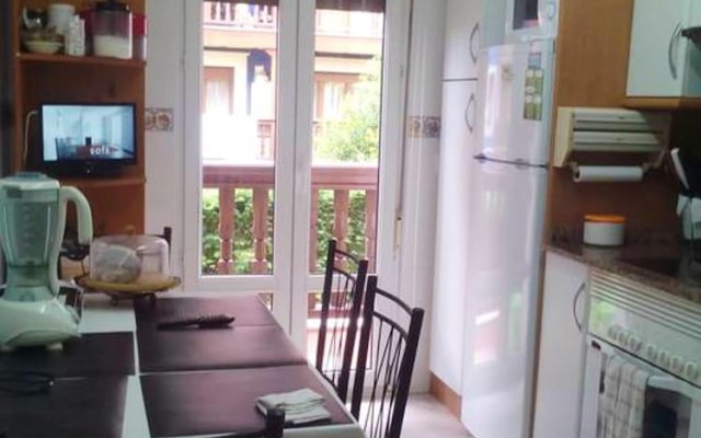 Apartment with 2 Bedrooms in Cangas de Onís, with Wonderful Mountain View, Furnished Terrace And Wifi - 24 Km From the Beach
