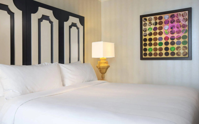 Notary hotel