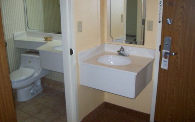 Richmond Suites