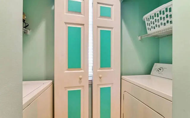 River Oaks 51-E Apartment