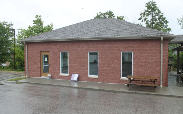 Bell's Extended Stay and Suites