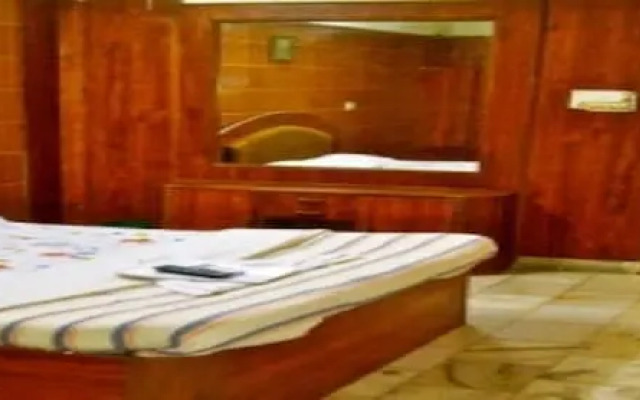 Room Maangta 111 - Andheri East