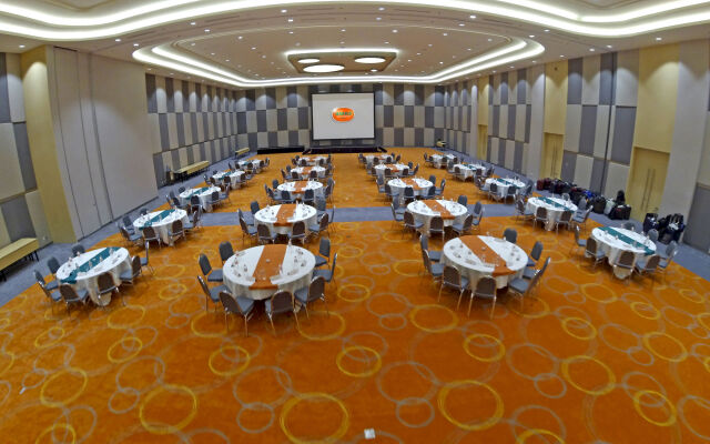 HARRIS Hotel & Conventions Bekasi