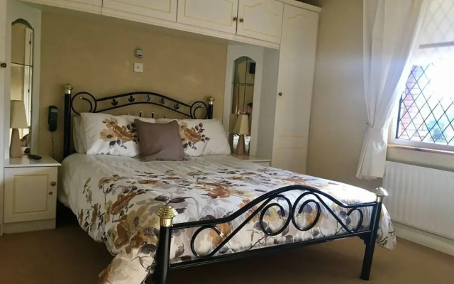 Plantation Lodge B&B