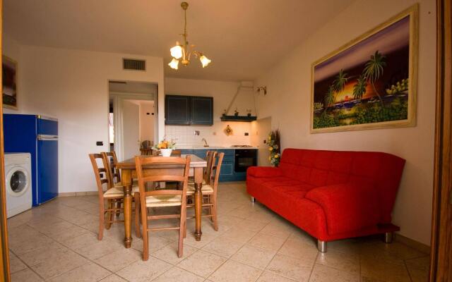 Follonica Apartments