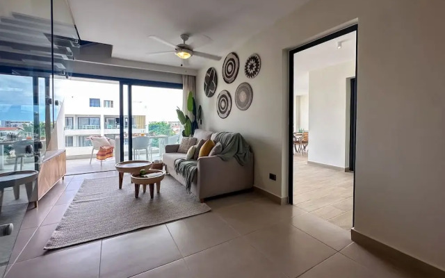 4 Bedroom Beach Penthouse w Private Rooftop