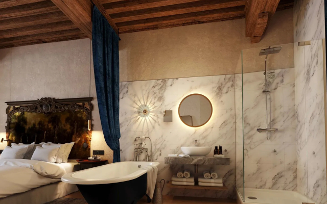 Cour des Loges Lyon, A Radisson Collection Hotel