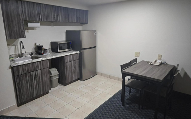 Allure Suites