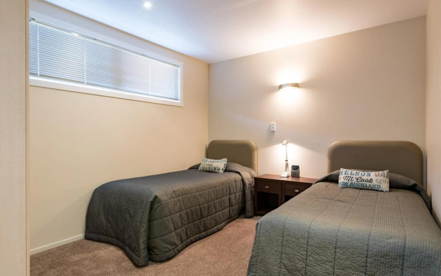 Edgewater Palms Apartments