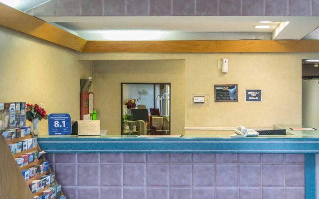 Econo Lodge Cleveland Southeast - Kent
