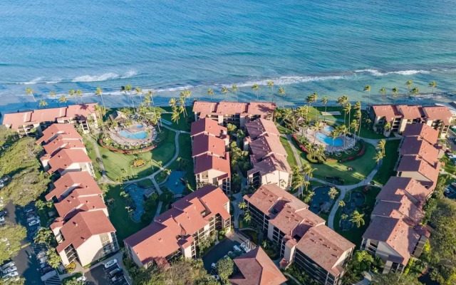 Papakea Oceanview Studio 0 Bedroom Condo by RedAwning