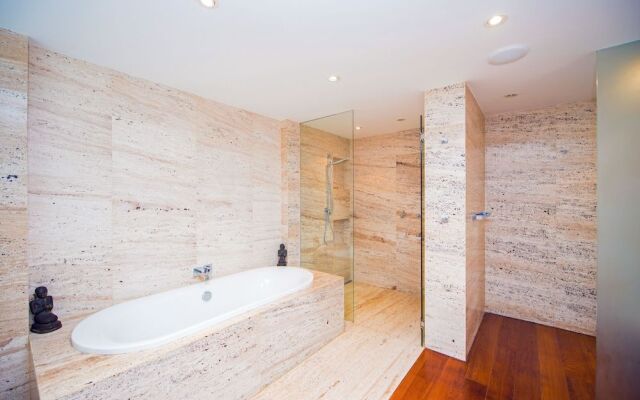 Charming Beachfront Villa on Bangtao